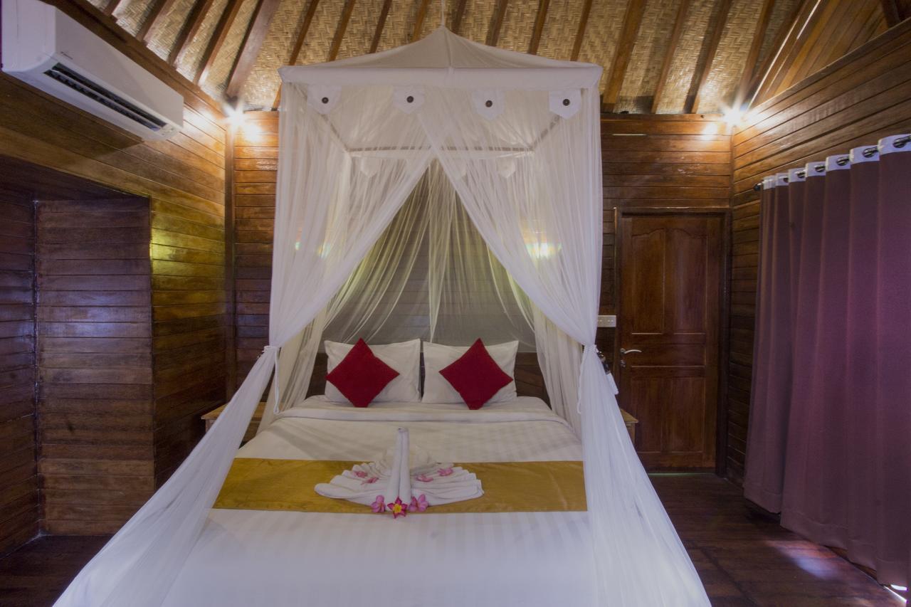 Amora Hut'S Lembongan Εξωτερικό φωτογραφία