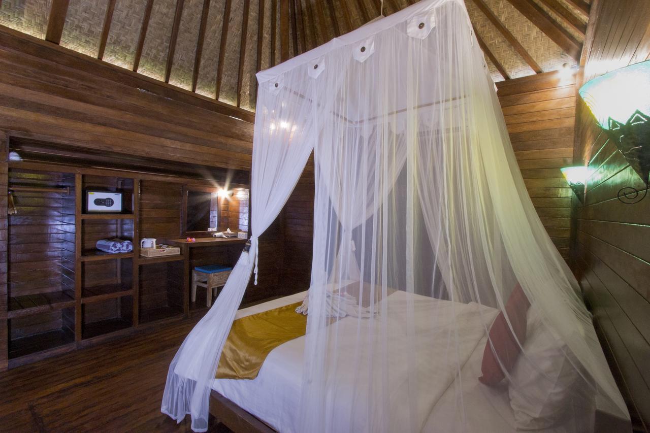 Amora Hut'S Lembongan Εξωτερικό φωτογραφία