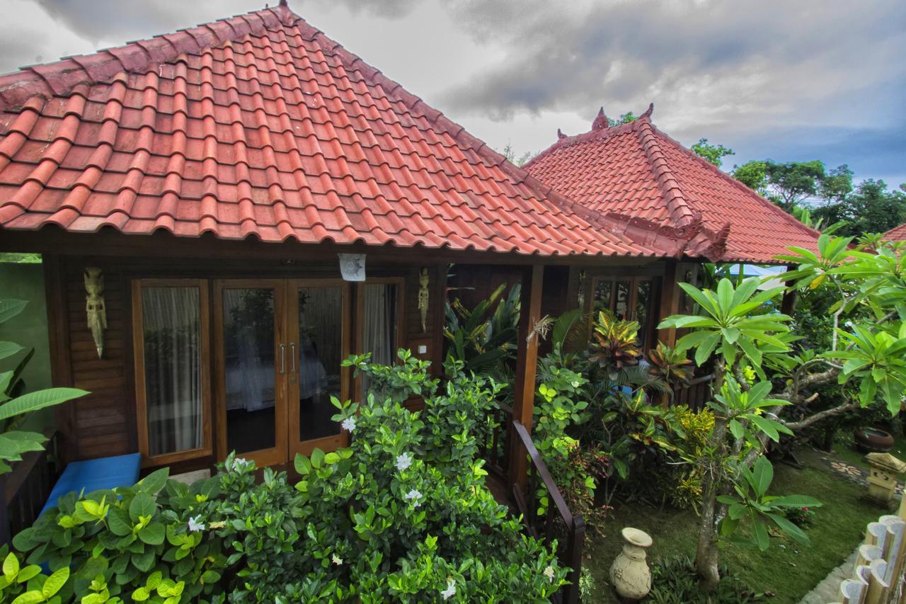 Amora Hut'S Lembongan Εξωτερικό φωτογραφία