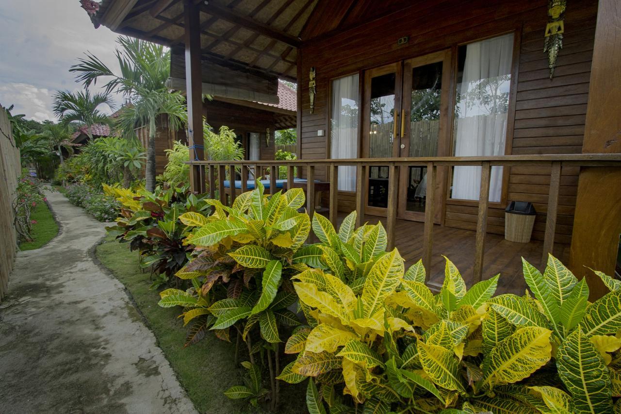 Amora Hut'S Lembongan Εξωτερικό φωτογραφία