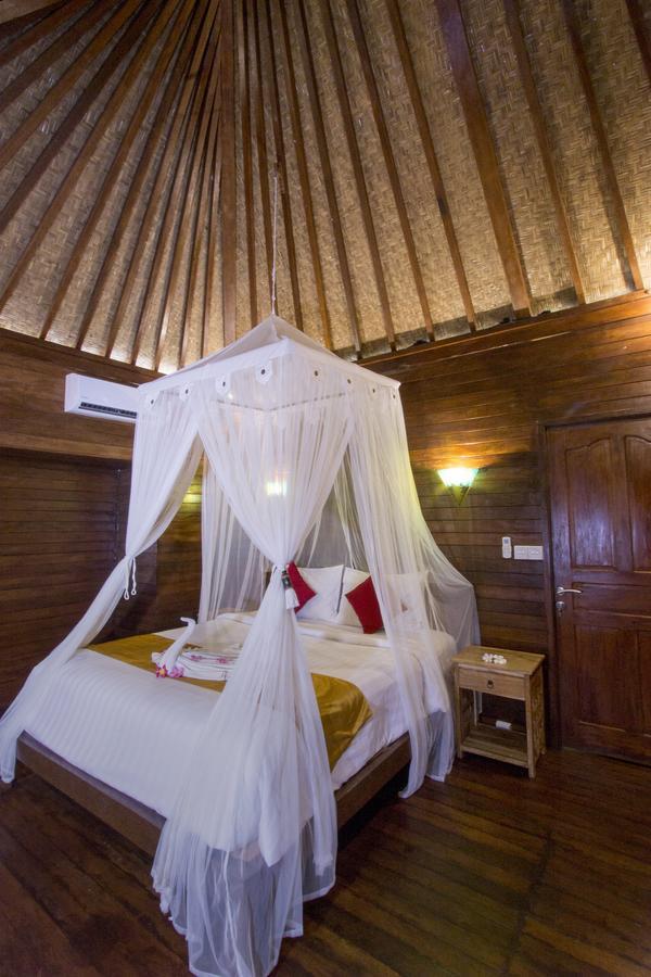 Amora Hut'S Lembongan Εξωτερικό φωτογραφία